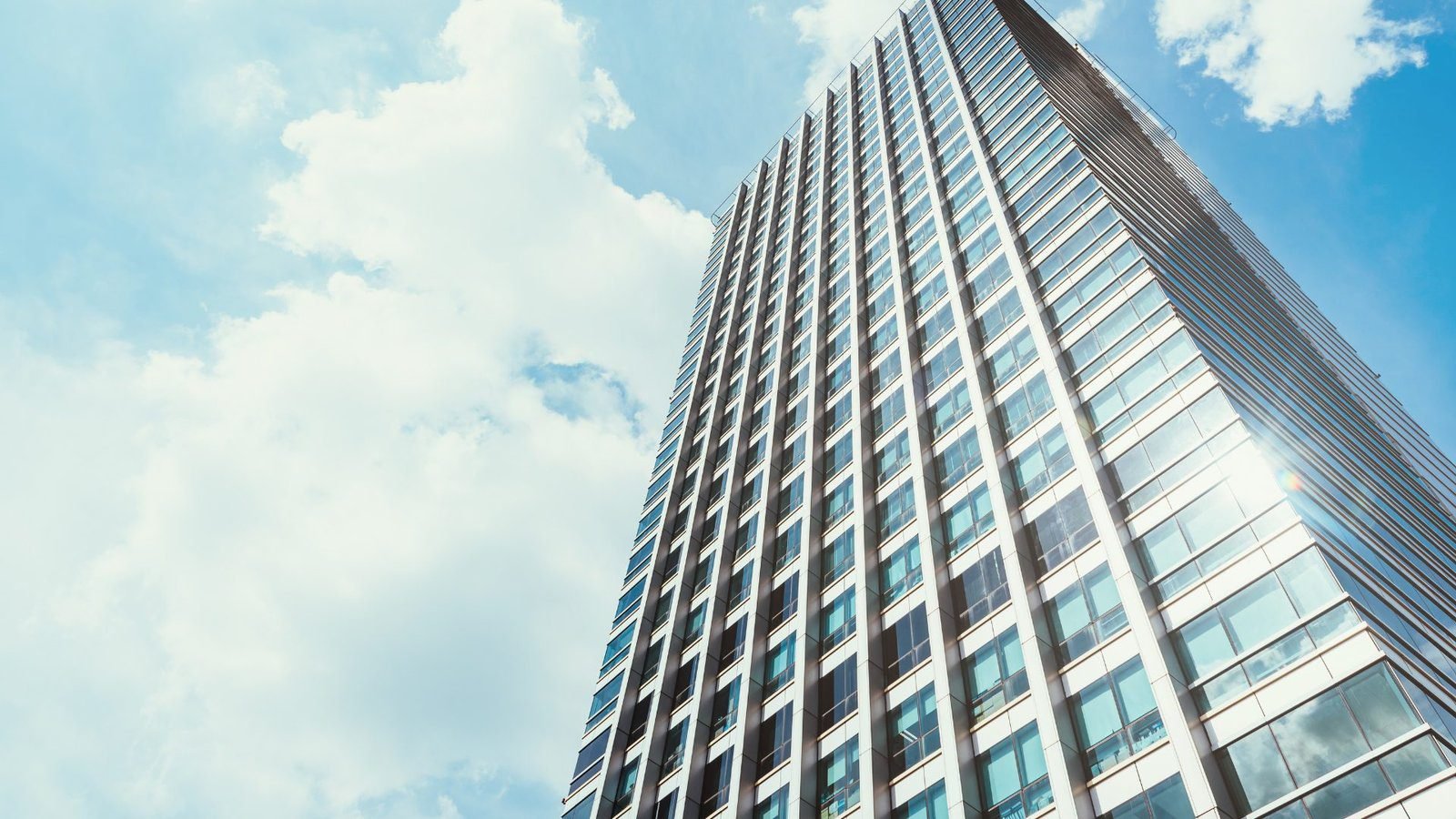 Assessoria Jurídica Empresarial: Proteja seu negócio e evite problemas futuros.